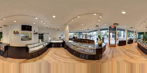 Jewelry Store «Oak Park Jewelers», reviews and photos, 101 S Marion St, Oak Park, IL 60302, USA