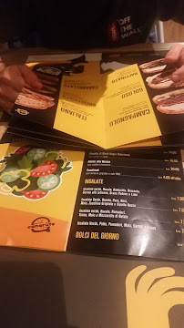 Restaurant de hamburgers Canarute à Bari (le menu)