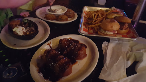 Sports Bar «Stingrays Taphouse and Grill», reviews and photos, 401 Beach Ave, Port Aransas, TX 78373, USA