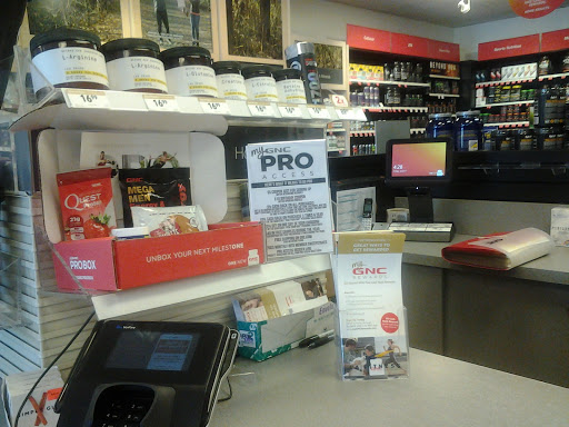 Shopping Mall «Cross Pointe Shopping Center», reviews and photos, 101 E Alex Bell Rd, Centerville, OH 45459, USA