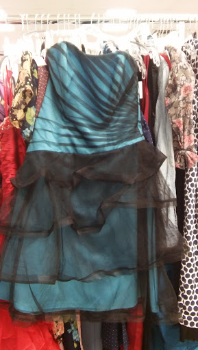 Thrift Store «Layton Goodwill Store», reviews and photos, 1010 W Hill Field Rd, Layton, UT 84041, USA