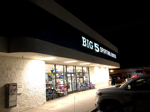 Sporting Goods Store «Big 5 Sporting Goods», reviews and photos, 510 N Victory Blvd, Burbank, CA 91502, USA