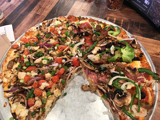 Pizza Restaurant «Round Table Pizza», reviews and photos, 815 1st St, Gilroy, CA 95020, USA
