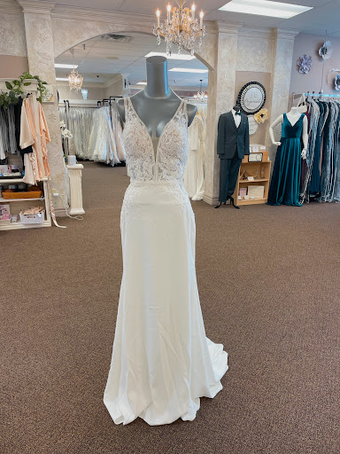Bridal Shop «Bridal Aisle Off the Rack Boutique & Consignment», reviews and photos, 308 5th Ave SE, Osseo, MN 55369, USA