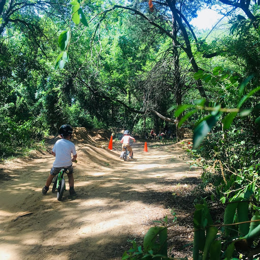 Park «J.W. Dunlop Sports Center», reviews and photos, 1500 NW Green Oaks Blvd, Arlington, TX 76012, USA