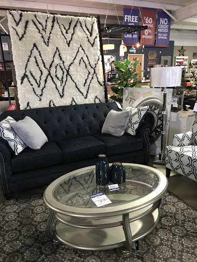 Furniture Store «Walls Furniture & Mattress», reviews and photos, 3611 N Nebo Rd, Muncie, IN 47304, USA