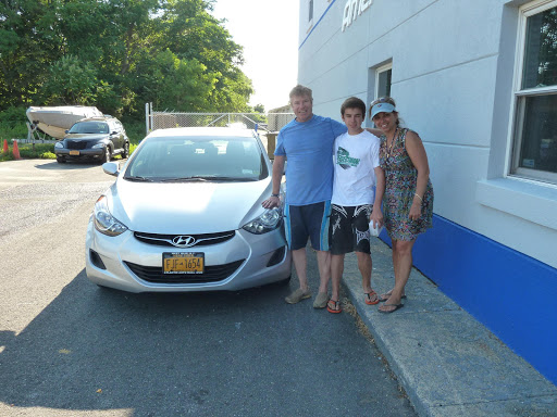 Auto Body Shop «Maaco Collision Repair & Auto Painting», reviews and photos, 500 Hicksville Rd, Massapequa, NY 11758, USA