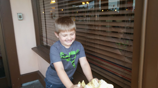 Restaurant «Oak Tree Restaurant», reviews and photos, 1020 Atlantic Ave, Woodland, WA 98674, USA