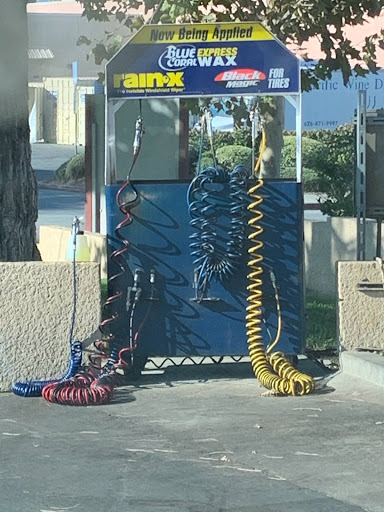 Car Wash «Valencia Car Wash», reviews and photos, 24233 Creekside Rd, Valencia, CA 91355, USA