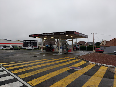 CARREFOUR MARKET STATION LIBRE SERVICE à Berck