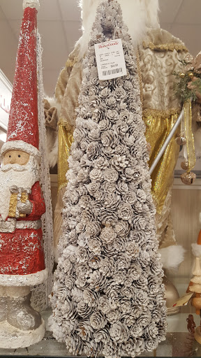 Home Goods Store «HomeGoods», reviews and photos, 7350 NE Butler St, Hillsboro, OR 97124, USA