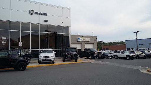 Jeep Dealer «Dulles Chrysler Jeep Dodge Ram Viper», reviews and photos, 109 Catoctin Cir SE, Leesburg, VA 20175, USA