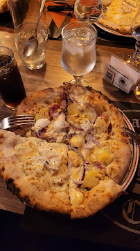 Pizza du Restaurant italien Le Cellier à Font-Romeu-Odeillo-Via - n°17