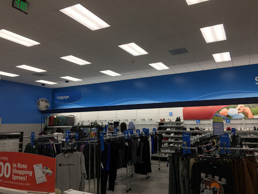 Clothing Store «Ross Dress for Less», reviews and photos, 2113 N Prospect Ave, Champaign, IL 61822, USA