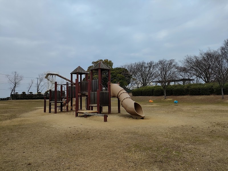 伊予三島運動公園芝生広場