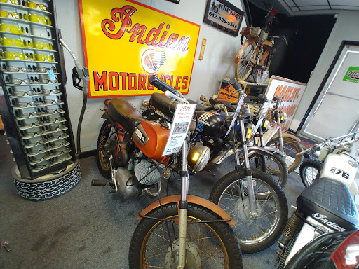 Motorcycle Dealer «Midwest Motorcycle Daytona», reviews and photos, 444 N Beach St, Daytona Beach, FL 32114, USA