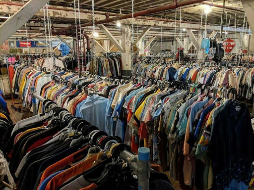 Wholesaler «Pixel 19 Vintage Clothing LLC», reviews and photos, 211 Klotter Ave, Cincinnati, OH 45219, USA