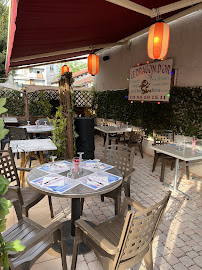 Atmosphère du Restaurant asiatique Le Dragon d'Or à Montceau-les-Mines - n°3