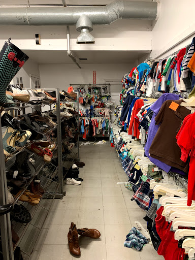 Thrift Store «Village Discount Outlet Store 03», reviews and photos, 2032 N Milwaukee Ave, Chicago, IL 60647, USA