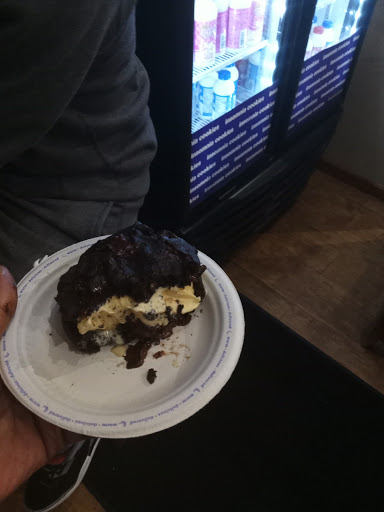 Cookie Shop «Insomnia Cookies», reviews and photos, 2209 N High St, Columbus, OH 43201, USA