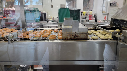 Bakery «Krispy Kreme Doughnuts», reviews and photos, 12586 Research Blvd, Austin, TX 78759, USA