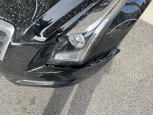 Auto Body Shop «Gerber Collision & Glass», reviews and photos, 801 N State St, Elgin, IL 60123, USA