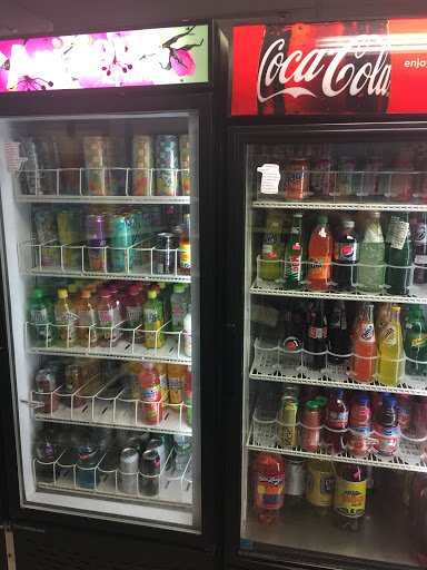 Grocery Store «Cruz Market», reviews and photos, 139 Felton St, Waltham, MA 02453, USA