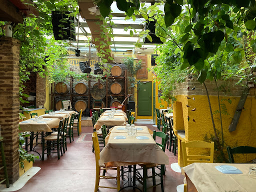 Romantic restaurants with music Athens