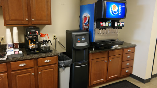 Used Car Dealer «Bob Poynter Chrysler Dodge Jeep Ram of Seymour», reviews and photos, 1873 E Tipton St, Seymour, IN 47274, USA