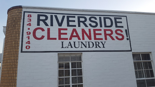 Dry Cleaner «Riverside Cleaners», reviews and photos, 108 N Riverside Dr, Fort Worth, TX 76111, USA
