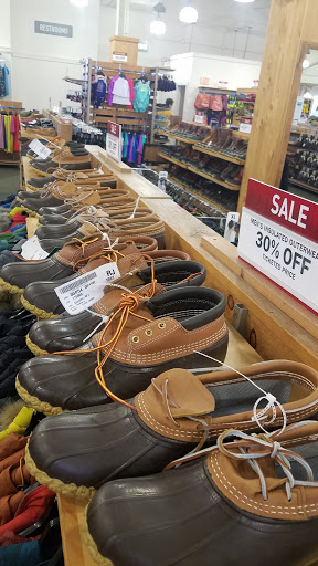 Clothing Store «L.L. Bean Outlet», reviews and photos, 1 Freeport Village Station, Freeport, ME 04033, USA