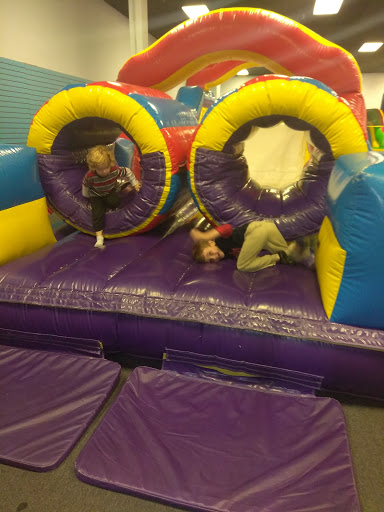 Shopping Mall «Mounds Mall», reviews and photos, 2109 S Scatterfield Rd, Anderson, IN 46016, USA