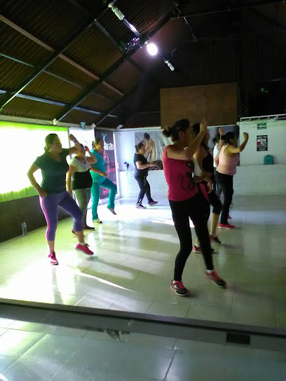 Kines Body Fitness - Doroteo Arango 40, Santiago Momoxpan, Ampliación Momoxpa, 72700 Puebla, Pue., Mexico