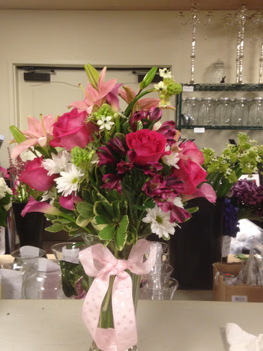 Florist «Petals On Main», reviews and photos, 400 Main St, Rio Vista, CA 94571, USA