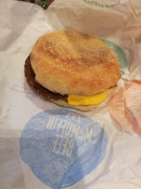 Cheeseburger du Restauration rapide McDonald's Bobigny Illustration - n°2