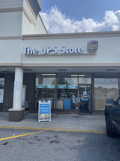 Shipping and Mailing Service «The UPS Store», reviews and photos, 414 Sunrise Hwy, Patchogue, NY 11772, USA