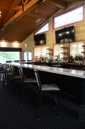 Country Club «Elgin Country Club», reviews and photos, 2575 Weld Rd, Elgin, IL 60124, USA