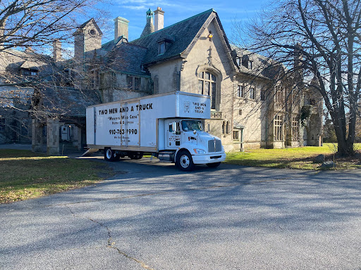 Moving and Storage Service «Two Men and a Truck», reviews and photos, 3861 US-421, Wilmington, NC 28401, USA