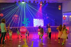 Tiddlywinks Dance & Play Cafe image