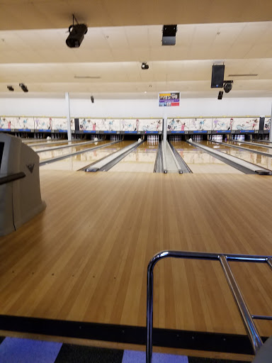 Bowling Alley «Potomac Lanes Bowling Center», reviews and photos, McChord St, Washington, DC 20373, USA