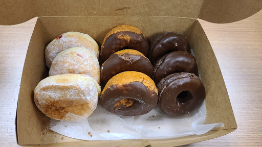 Donut Shop «Jolly Pirate Donuts», reviews and photos, 6689 E Main St, Reynoldsburg, OH 43068, USA