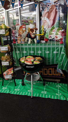 Pet Supply Store «Pet Supplies Plus», reviews and photos, 1791 Douglas Rd, Montgomery, IL 60538, USA