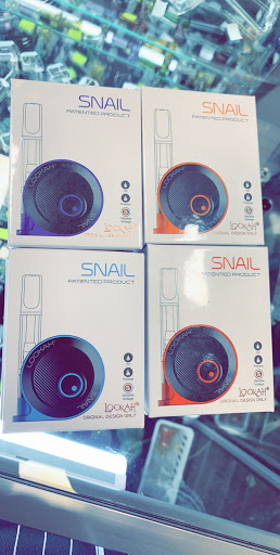 Tobacco Shop «AK SMOKE SHOP», reviews and photos, 5135 W Shaw Ave, Fresno, CA 93722, USA