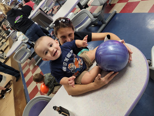Bowling Alley «Poelking Woodman Lanes», reviews and photos, 3200 Woodman Dr, Kettering, OH 45420, USA