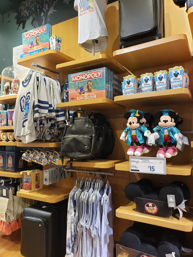 Toy Store «Disney Store», reviews and photos, 1961 Chain Bridge Rd, McLean, VA 22102, USA