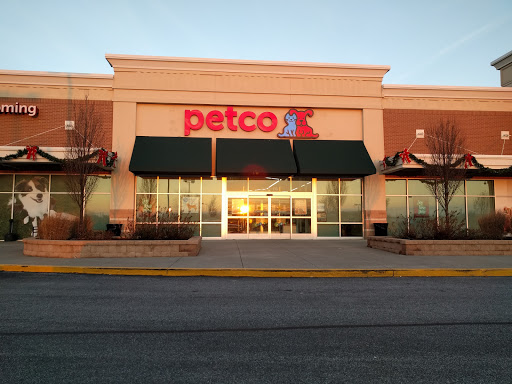 Petco Animal Supplies, 217 Oak Lee Dr #16, Ranson, WV 25438, USA, 