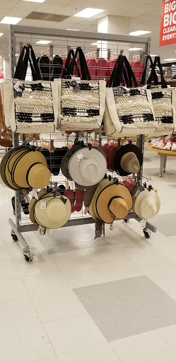 Department Store «T.J. Maxx & HomeGoods», reviews and photos, 7 Neponset St, Worcester, MA 01606, USA