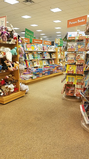 Book Store «Barnes & Noble Booksellers Hillside Village», reviews and photos, 305 Farm to Market Road 1382 #520, Cedar Hill, TX 75104, USA