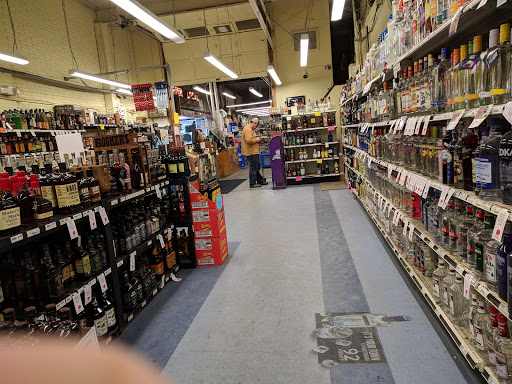 Liquor Store «Beverage Warehouse», reviews and photos, 1 East St, Winooski, VT 05404, USA