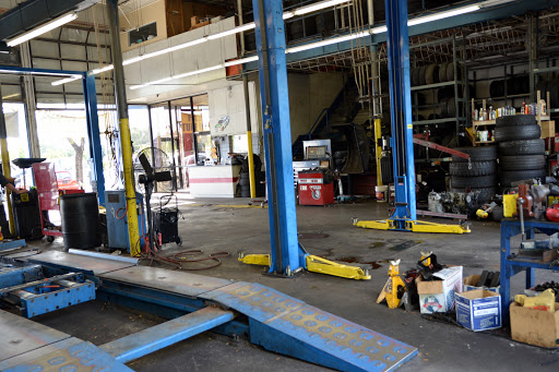 Tire Shop «Marka Tires & Auto Repair», reviews and photos, 300 N State Rd 7, Hollywood, FL 33021, USA